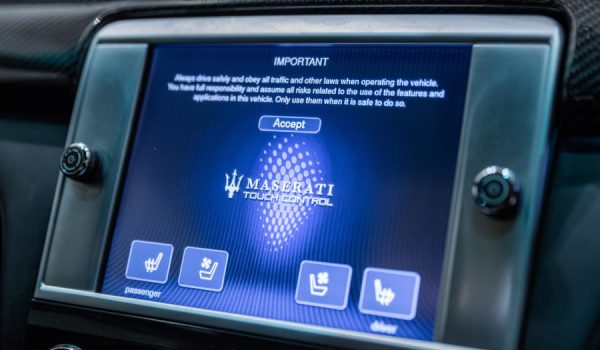 Maserati Quattroporte_M156 Touch Control 8.4 screen (2013 ΓÇô 2017)_1
